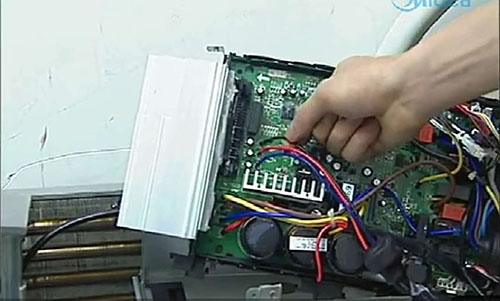 甘肃美的空调电话是多少